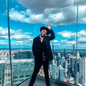 Meet your Posher, Derek